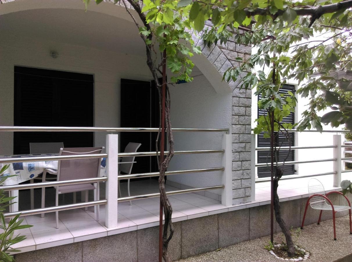 Apartmani Vrzic Baška Exterior foto