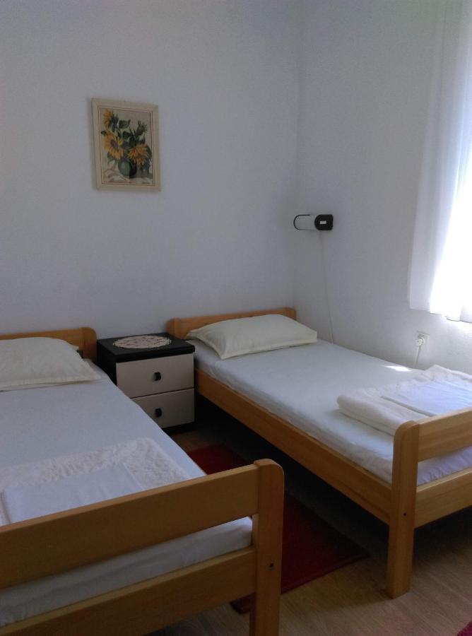 Apartmani Vrzic Baška Exterior foto